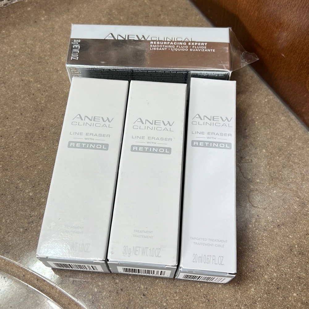 Avon ANEW Clinical Retinol Treatments-lot of 4